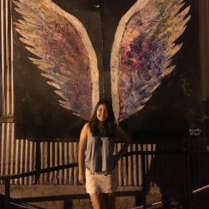 Meet your Posher, Elena